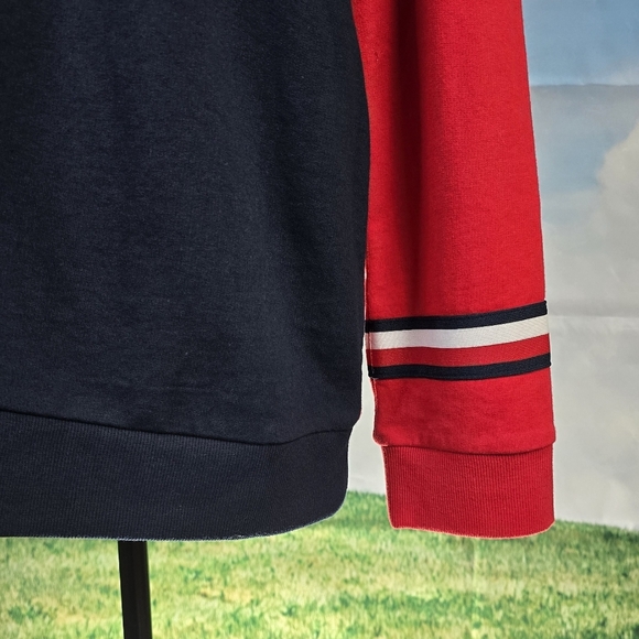 TOMMY HILFIGER | SPORTSWEAR COLORBLOCKED CREWNECK PULLOVER SWEATSHIRT - Picture 13 of 16